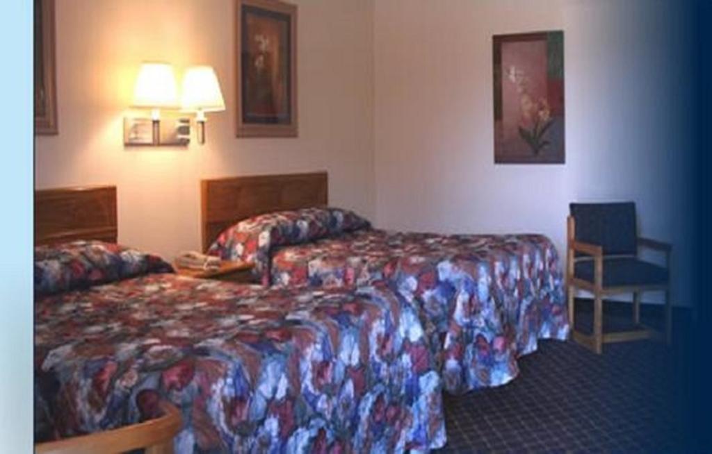 Four Seasons Motel Malone Szoba fotó