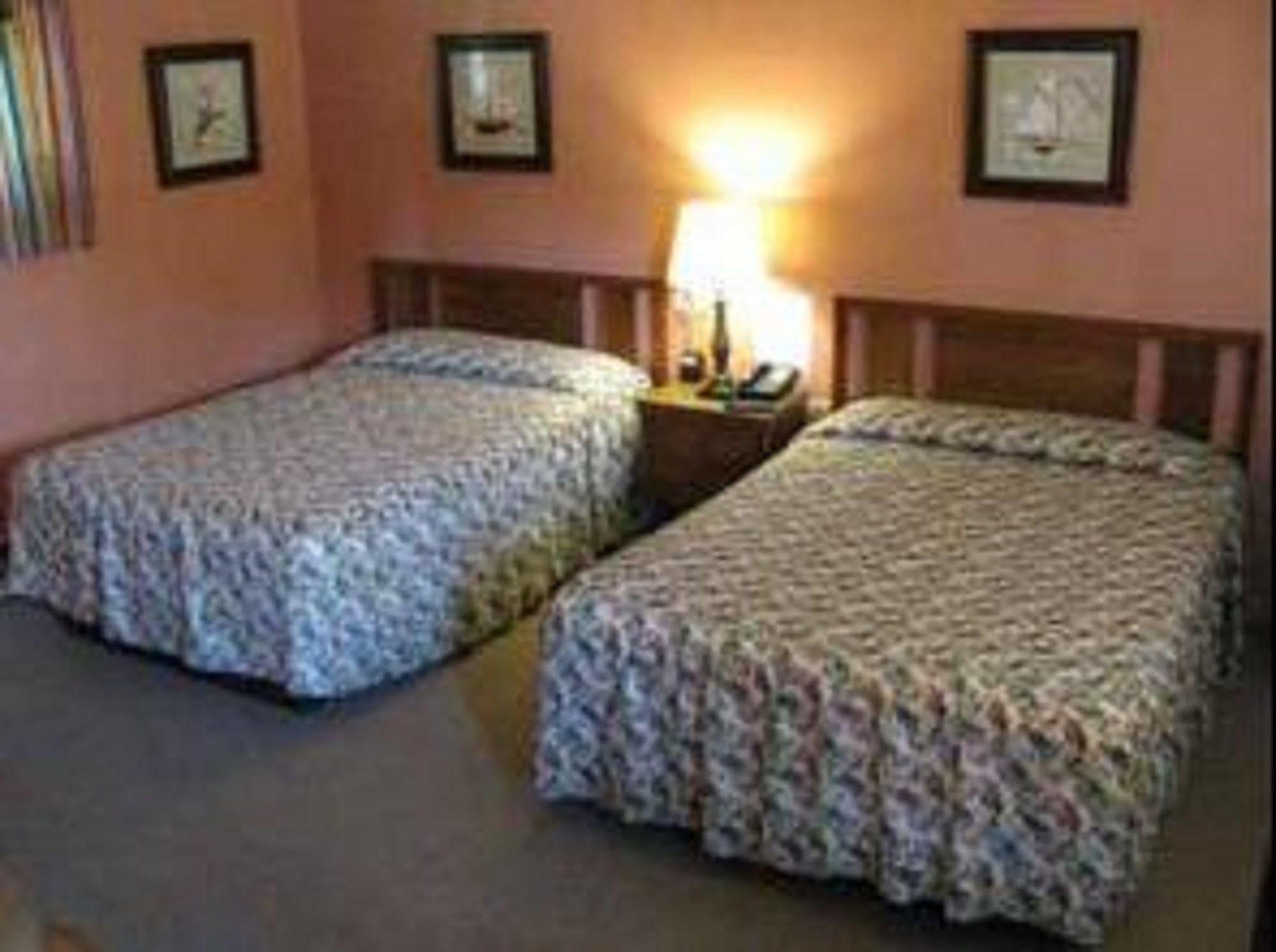 Four Seasons Motel Malone Kültér fotó
