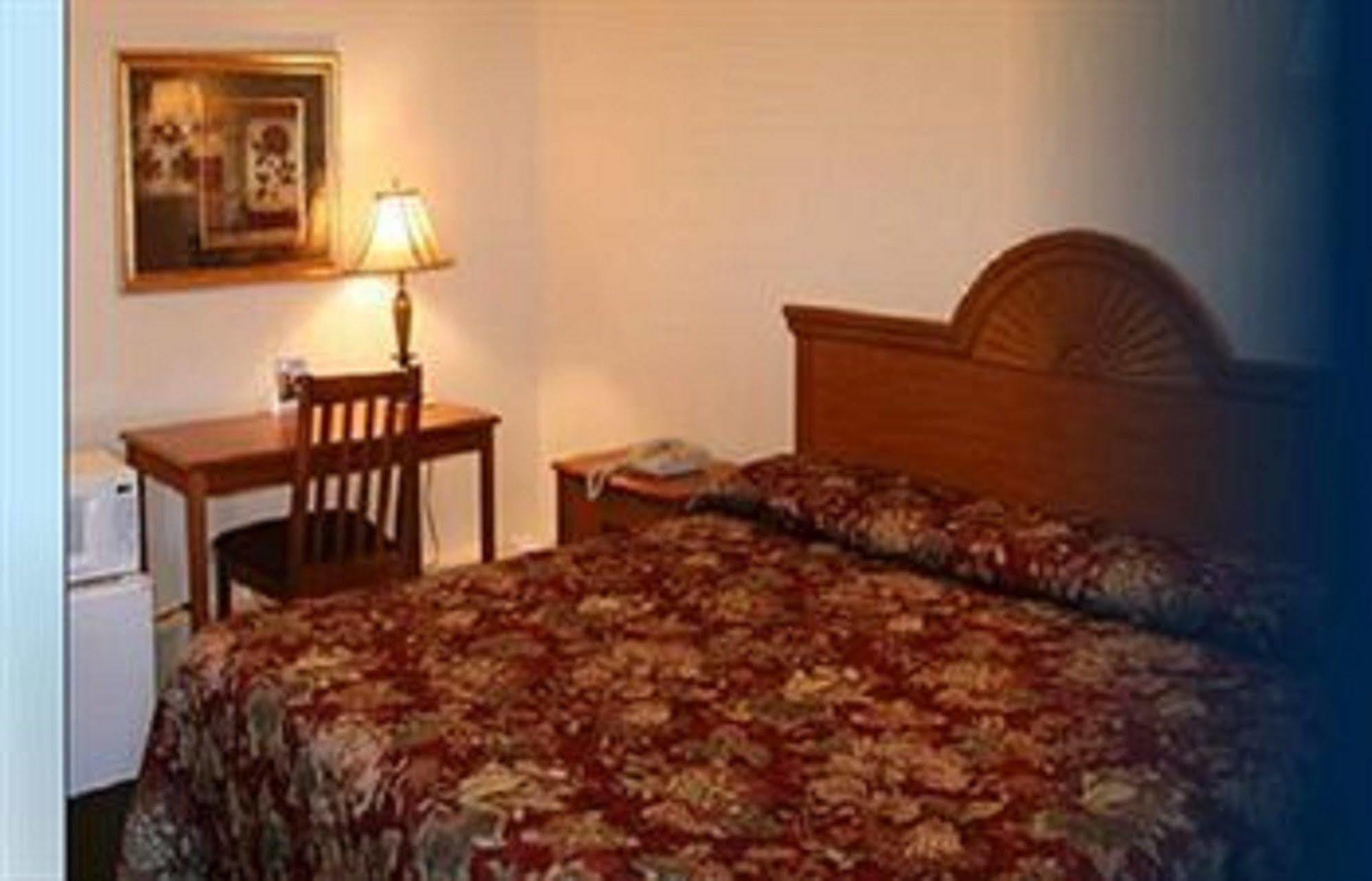 Four Seasons Motel Malone Szoba fotó